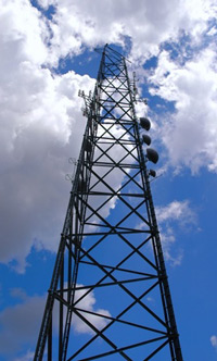 To monitor the stability of radio masts the  loads of the guide wires are monitored using the handheld digital display